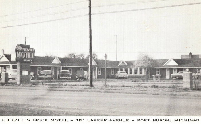 Teetzels Brick Motel (Penno Motel) - Vintage Postcard (newer photo)